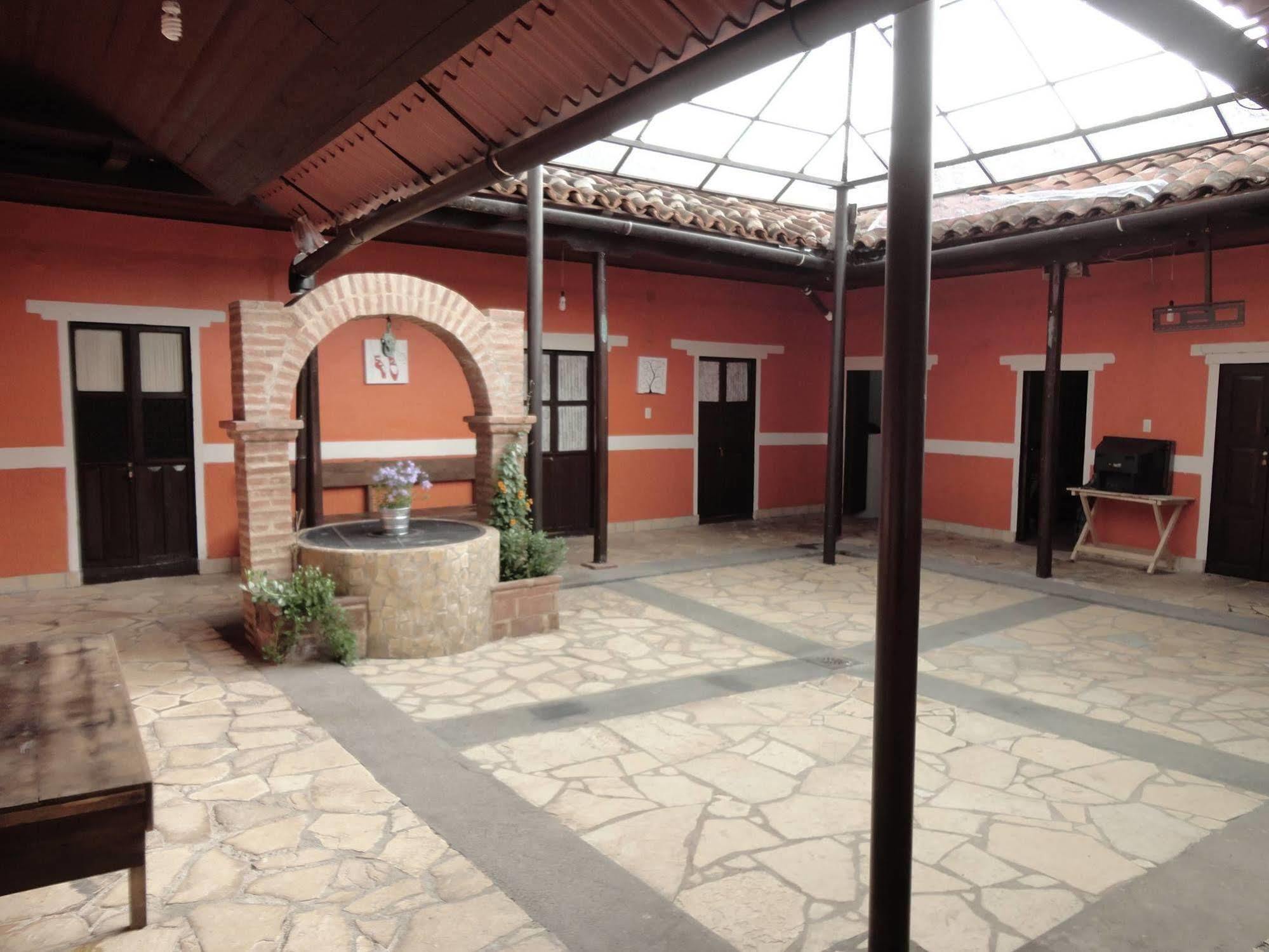 Bed and Breakfast Casa Monad San Cristóbal de Las Casas Exterior foto